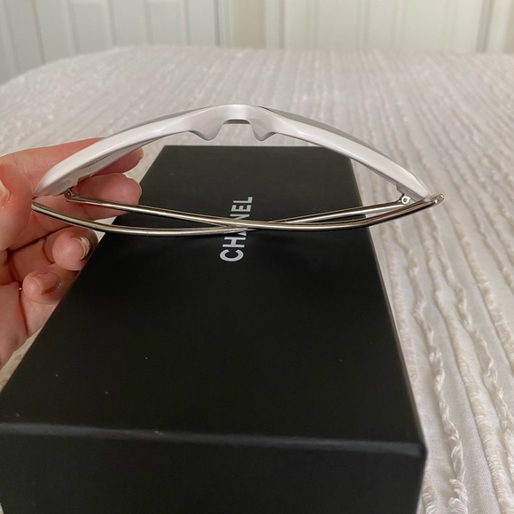 Chanel White Sunglasses Goggle style Silver Hardware - Picture 7 of 13